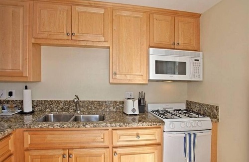 South Mission Beach House | Beautiful Studio Unit Steps from the Beach - Dover Court