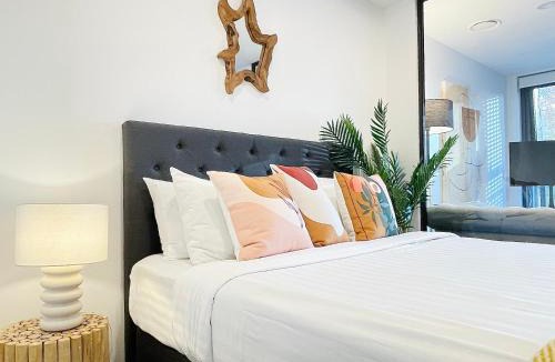 Newton Apartment | Beautiful Stylish CBD apartment