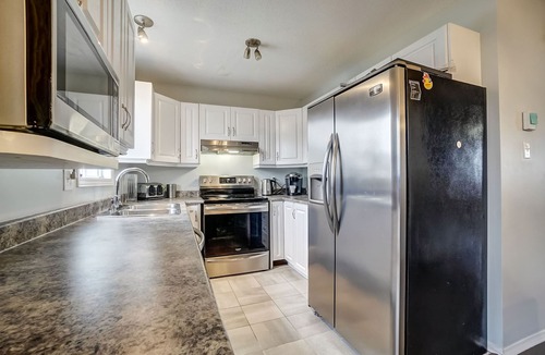 Communaute-Urbaine-de-l'Outaouais House | Beautiful stylish home with 3 bed rooms, a den and 2 full bathrooms