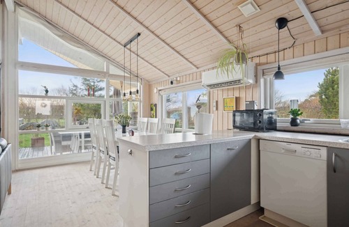 Nakskov House | Beautiful summer house from 2008 outdoor spa