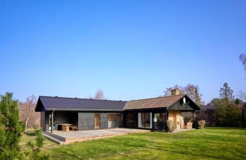 Arnager House | Beautiful Summer House Near The Water