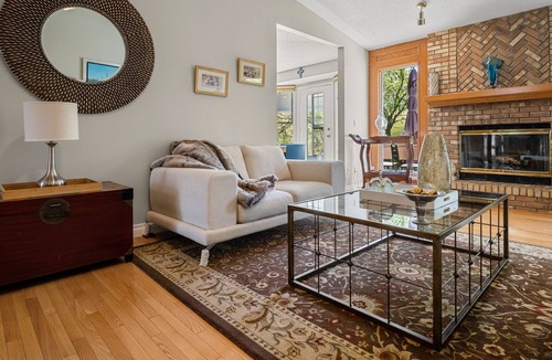 Southwest Calgary House | Beautiful sunny 3 bds 3 bath backyard and BBQ