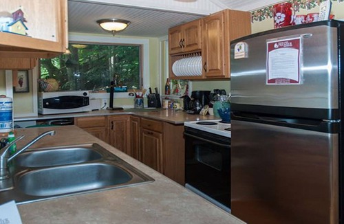 Town of Jerusalem Cottage | Beautiful sunrises with Crystal clear waters