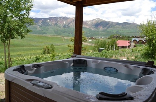 Mount Crested Butte House | Beautiful Sweeping Views! (STR301174)