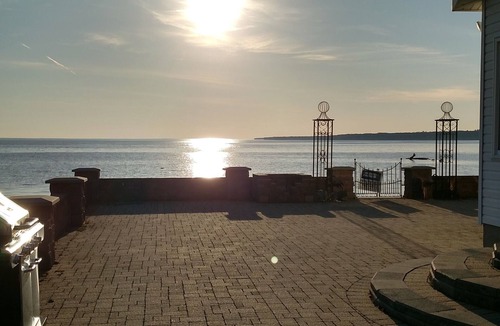 Blossvale House | !Beautiful Sylvan Beach Sunsets!