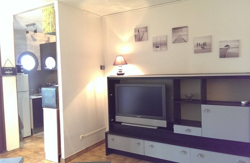 Le Chateau Apartment | Beautiful T2 10mm walk from the beach