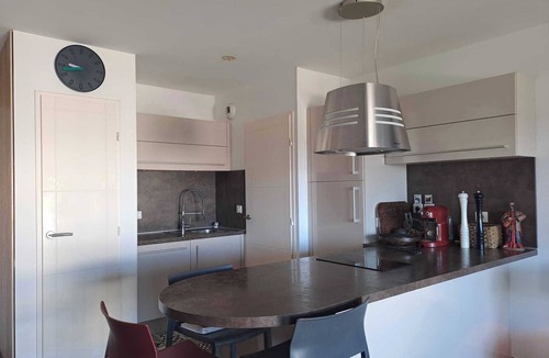 Palavas-les-Flots Apartment | Beautiful T2 with pool - near beach