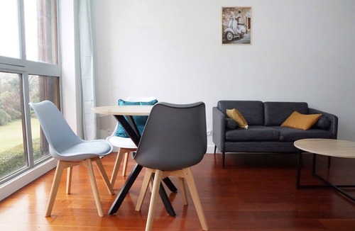 Suresnes Apartment | Beautiful T3-quiet residence-near Paris/La Défense