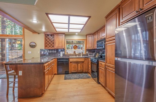Truckee House | Beautiful Tahoe Donner 4 bedroom PERFECT FAMILY rental home. Near All ski areas!