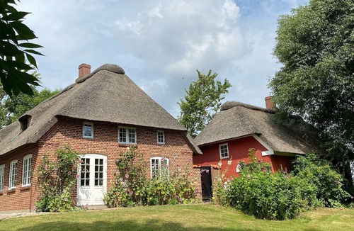 Rudbøl House | Beautiful thatched cottage on the German-Danish border near Sylt