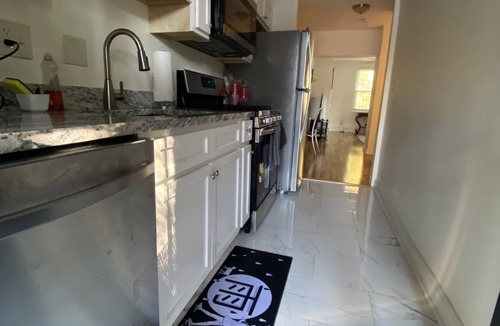 Washington Apartment | Beautiful Three Bedroom in SE DC.