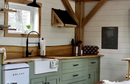 Wilmington Cabin | Beautiful Timber Frame Retreatnn