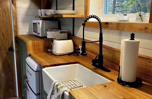 Wilmington Cabin | Beautiful Timber Frame Retreatnn