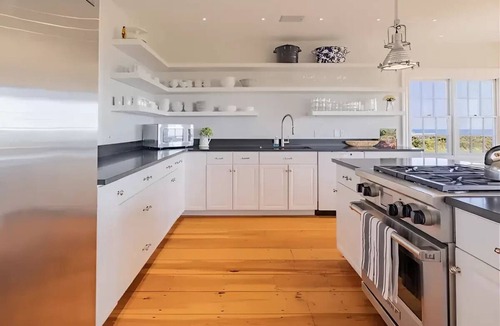 Tom Nevers House | Beautiful Tom nevers home with ocean facing deck!