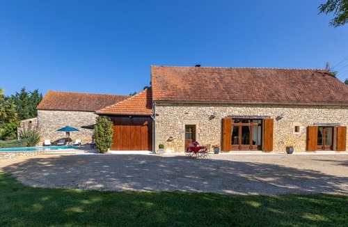 Rampoux House | Beautiful totally restored holiday house with private pool