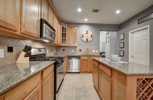 Alden Bridge House | Beautiful Townhome in The Woodlands