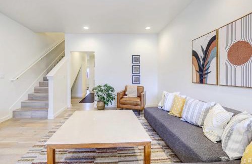 Downtown Boise House | Beautiful Townhome - Steps to Downtown Boise!