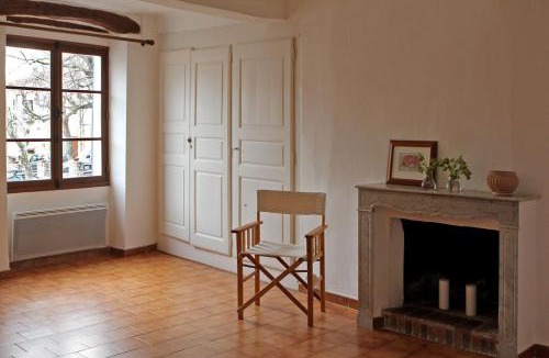 Bargemon Apartment | Beautiful townhouse in Bargemon