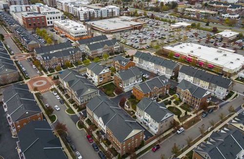 Richmond House | Beautiful Townhouse - perfect Short Pump location