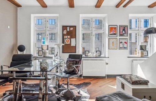 Copenhagen K Villa | Beautiful townhouse with a garden in the best location in Copenhagen