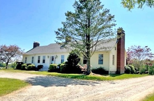 Sutton House | Beautiful tranquil escape set on 47 acres