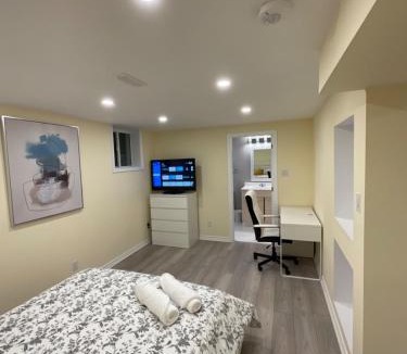 Ottawa Division House | Beautiful Unit in Nepean Ottawa