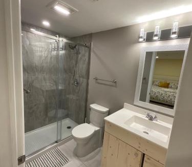 Ottawa Division House | Beautiful Unit in Nepean Ottawa