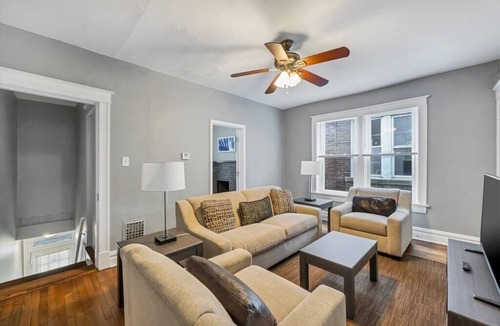 Shaw House | Beautiful Unit in Shaw Community!