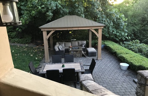 Fairmont House | Beautiful university area home