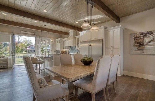 Vinita House | Beautiful Upscale Grand Lake Home in Gated Community