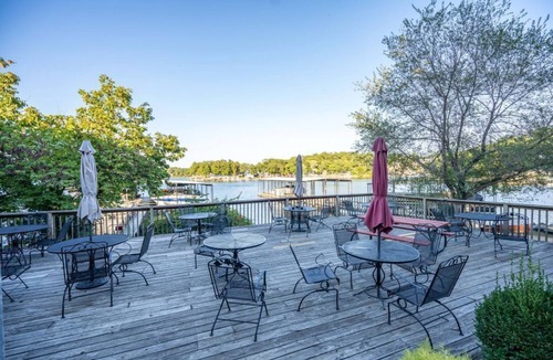 Lake of the Ozarks Condo | Beautiful Upstairs 2 Bedroom 1 bath at Lake Front Resort Unit 12