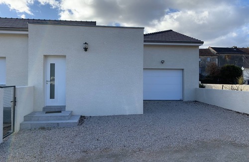 Saint-Jean-du-Bruel Villa | Beautiful villa on the river