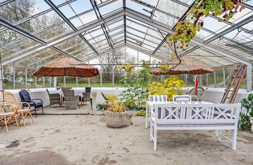 Allingabro Apartment | Beautiful vacation apartment on two floors, offering plenty of space.