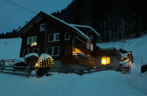 Isenthal Apartment | Beautiful vacation apartment above Lake Lucerne