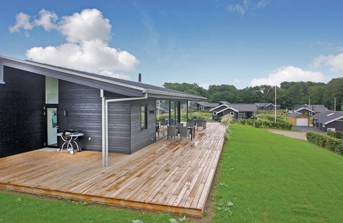 Kelstrup House | Beautiful vacation home from 2016 at Kelstrup beach.