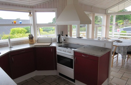 Grønninghoved Strand House | Beautiful vacation home with a view of the sea, just a 5-minute walk from the beach