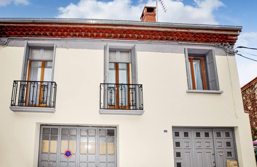 Prades House | Beautiful vacation home in Prades will be your starting point for exploring the region.
