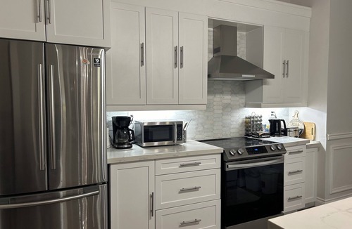 Garden District House | Beautiful Victorian House In Downtown Toronto!
