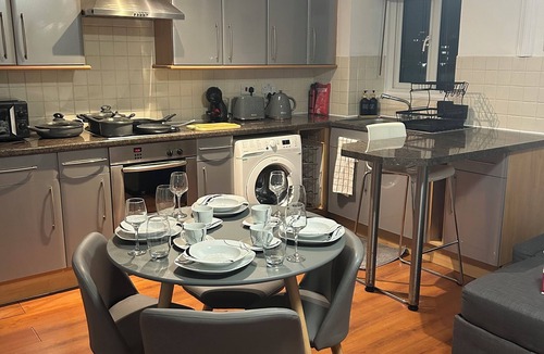 Isle of Dogs Apartment | Beautiful view AptnNear Canary Wharf