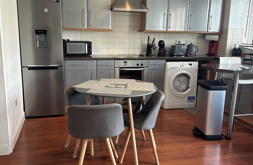 Isle of Dogs Apartment | Beautiful view AptnNear Canary Wharf