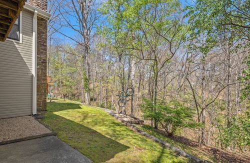 Bella Vista House | Beautiful View+Hot Tub+Sleeps 12+Bike Workshop