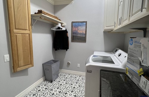 Lower Basin Lake Travis House | Beautiful view Water's Edge right on Lake Travis 4 bedrooms with 4 balconies