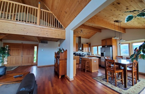 Pateros House | Beautiful Views- Electric vehicle friendly