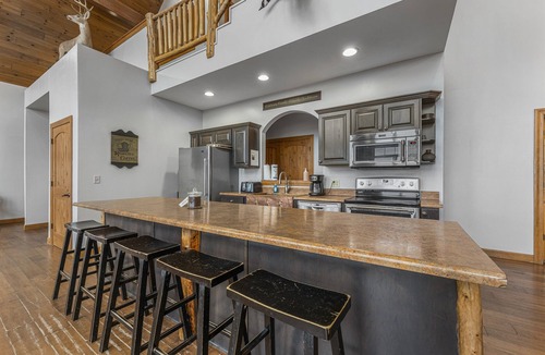 Branson West House | Beautiful Views from the Rusty Moose