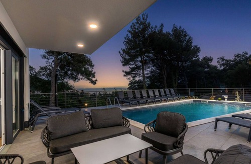 Obrs Villa | Beautiful Villa Visum Mare Tribus