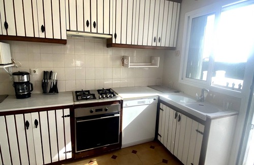 Calafat Cottage | Beautiful Villa with Pool, Near Beach and Marina, Sleeps 7