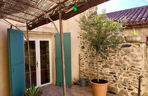 Caunes-Minervois House | Beautiful village house with terraces
