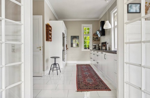 Taastrup Villa | Beautiful Villa, 150 m2 activity hall with tabletennis etc. outdoor 6 pers. spa