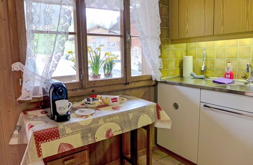 Frutigen Villa | Beautiful villa for 3 guests with WIFI, TV, pets allowed and panoramic view