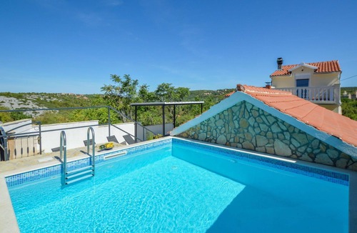 Skradin House | Beautiful villa for 5 guests with A/C, private pool, WIFI, TV and terrace